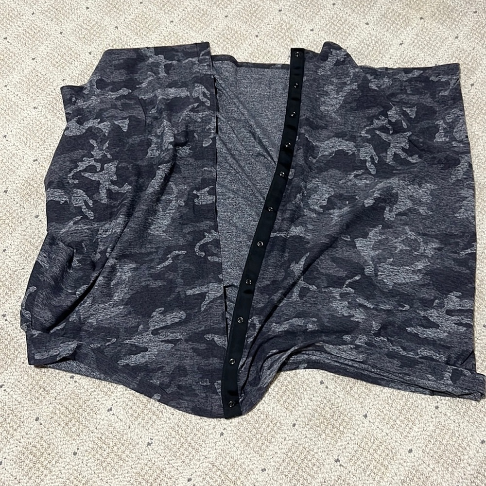 Lululemon Infinity Button Scarf - OS